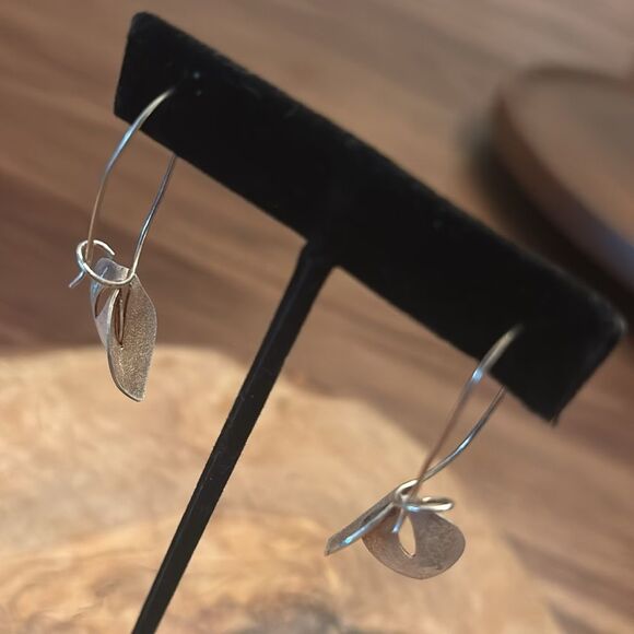 Artsist Signed Silver Leaf Earrings - Picture 3 of 8